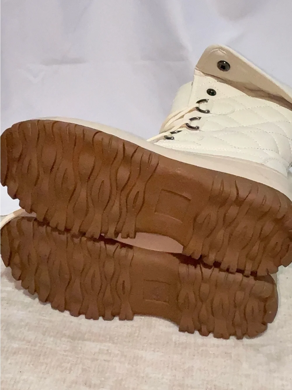 Dream Pairs Cream Waterproof Faux Shearling Lined Duck Snow Boots Size 6
